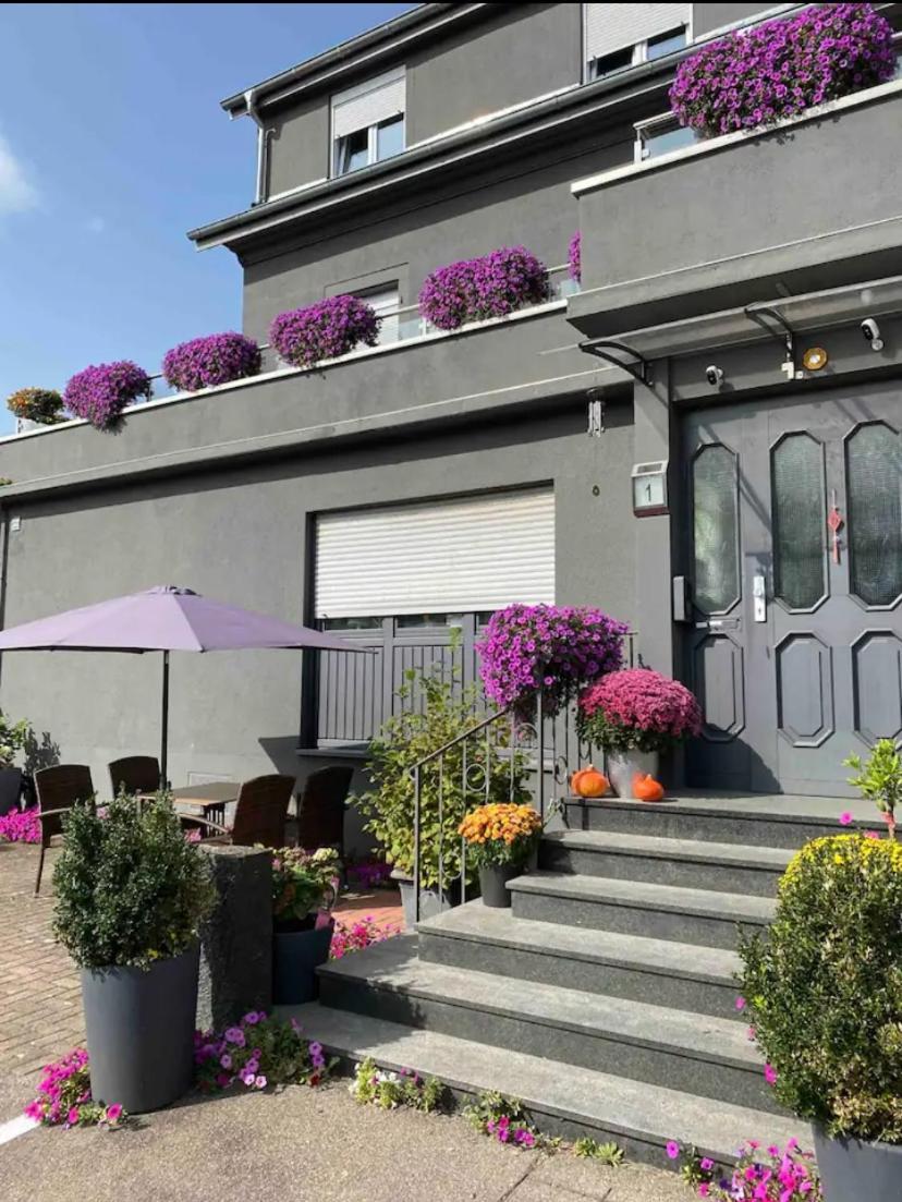 Guenstige Zimmer-Unterkunft Zimmer Mit Gemeinschaftsbad Lorrach Exterior photo